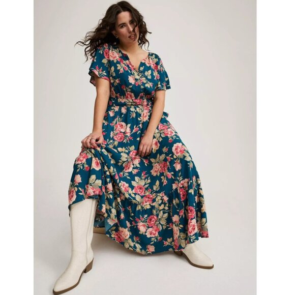 NWT Torrid 1 Blue Floral Maxi Challis Smocked Waist Dress 1X 14 16 - Picture 2 of 9